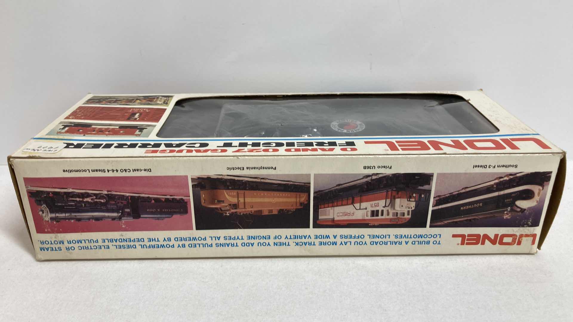 Photo 4 of LIONEL NP BAY WINDOW CABOOSE CAR 6-9268