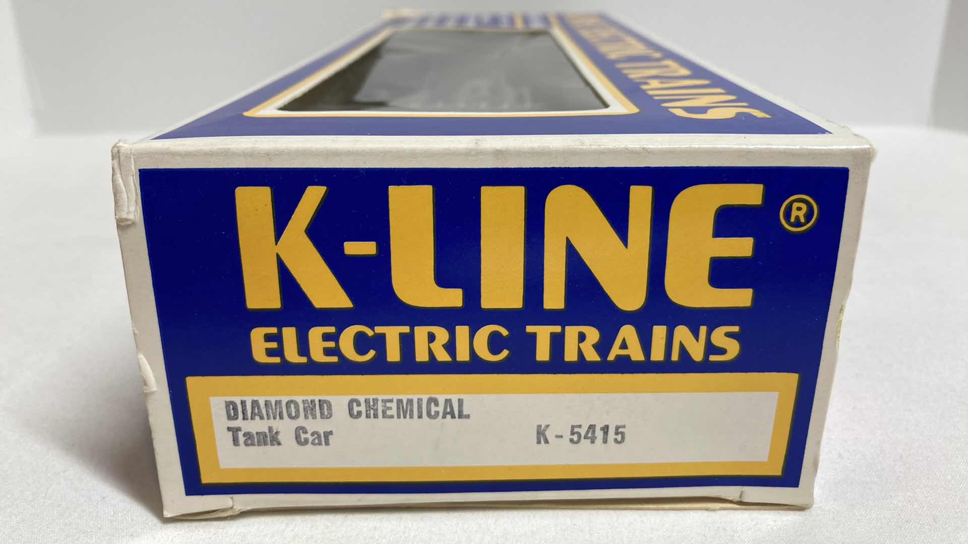 Photo 3 of K LINE ELECTRIC TRAINS DIAMOND CHEMICAL TANK CAR K-5415