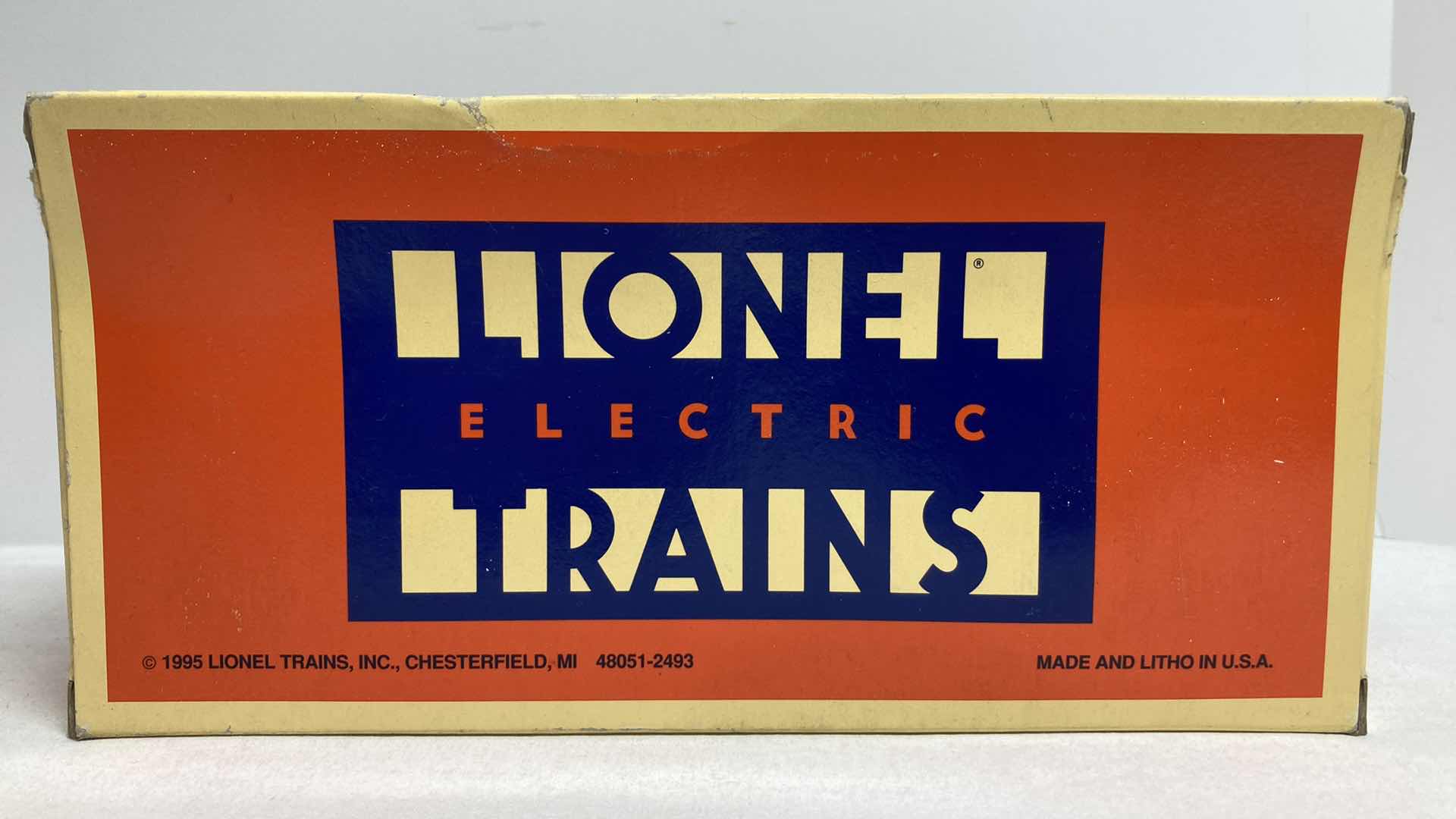 Photo 6 of LIONEL ELECTRIC TRAINS UNION PACIFIC ILLUMINATED CABOOSE CAR 6-16581