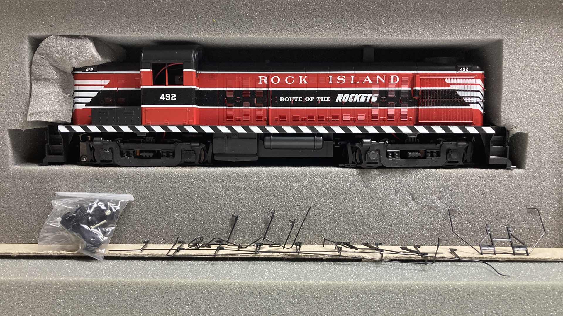 Photo 2 of RS3 ROCK ISLAND ROUTE OF THE ROCKETS 492 ELECTRIC LOCOMOTIVE