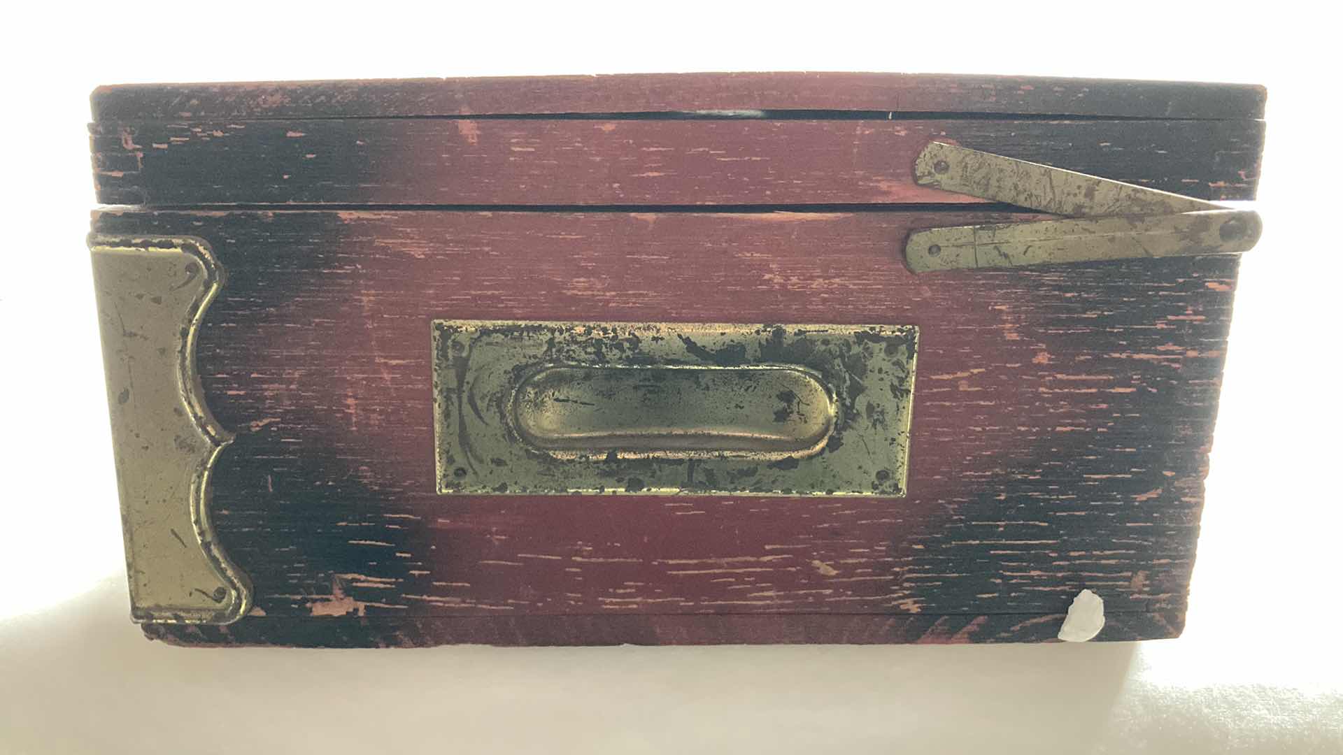 Photo 9 of AC GILBERT COMPANY ELECTOR NO. A WOOD BOX & PARTS ONLY 22.5” X 10.75” H5.5”