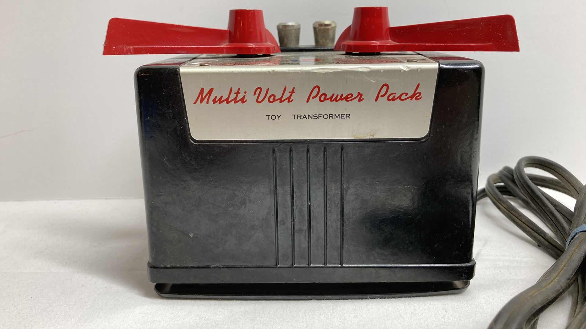 Photo 2 of LIONEL 90 WATT MULTI VOLT POWER PACK TOY TRANSFORMER TYPE 0100