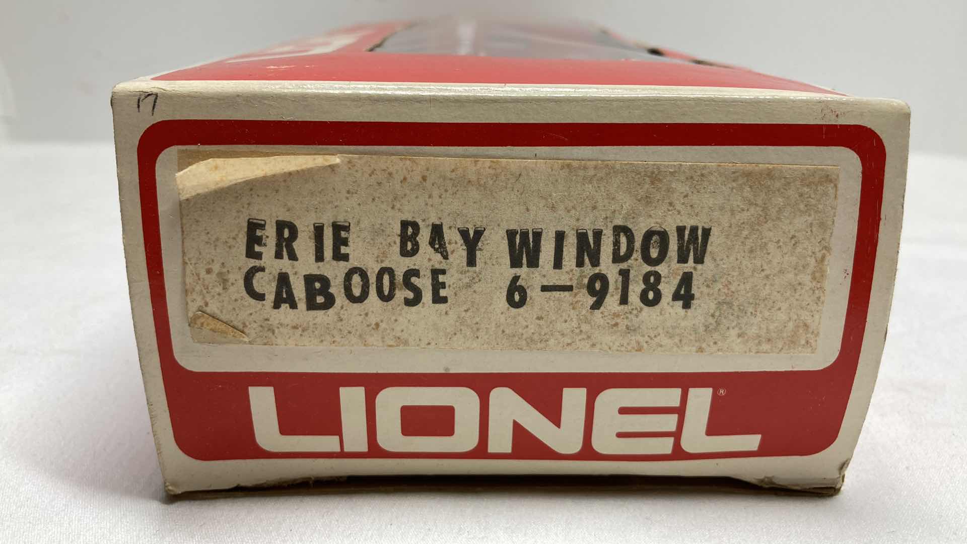 Photo 3 of LIONEL ERIE BAY WINDOW CABOOSE CAR 6-9184