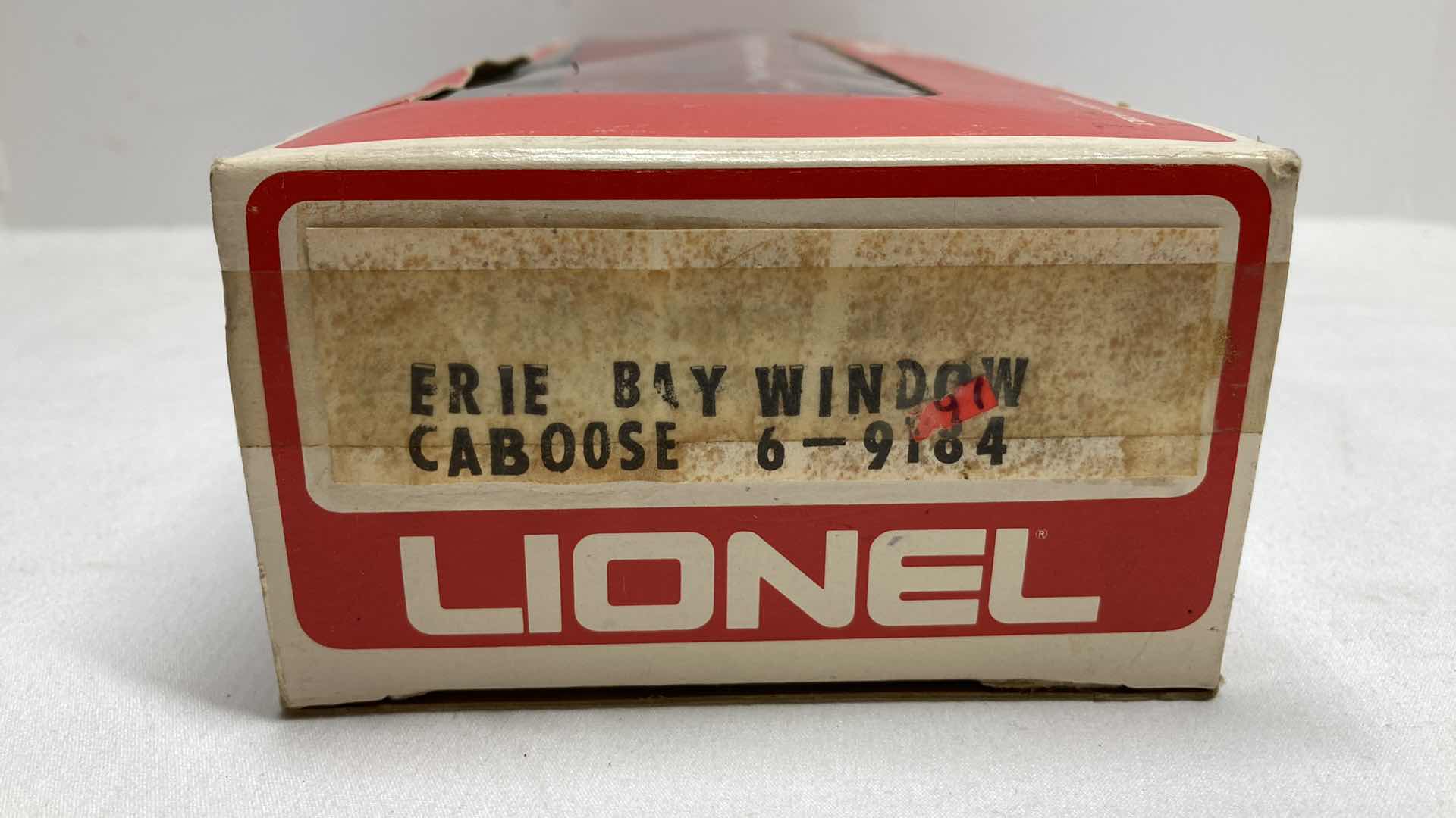 Photo 5 of LIONEL ERIE BAY WINDOW CABOOSE CAR 6-9184