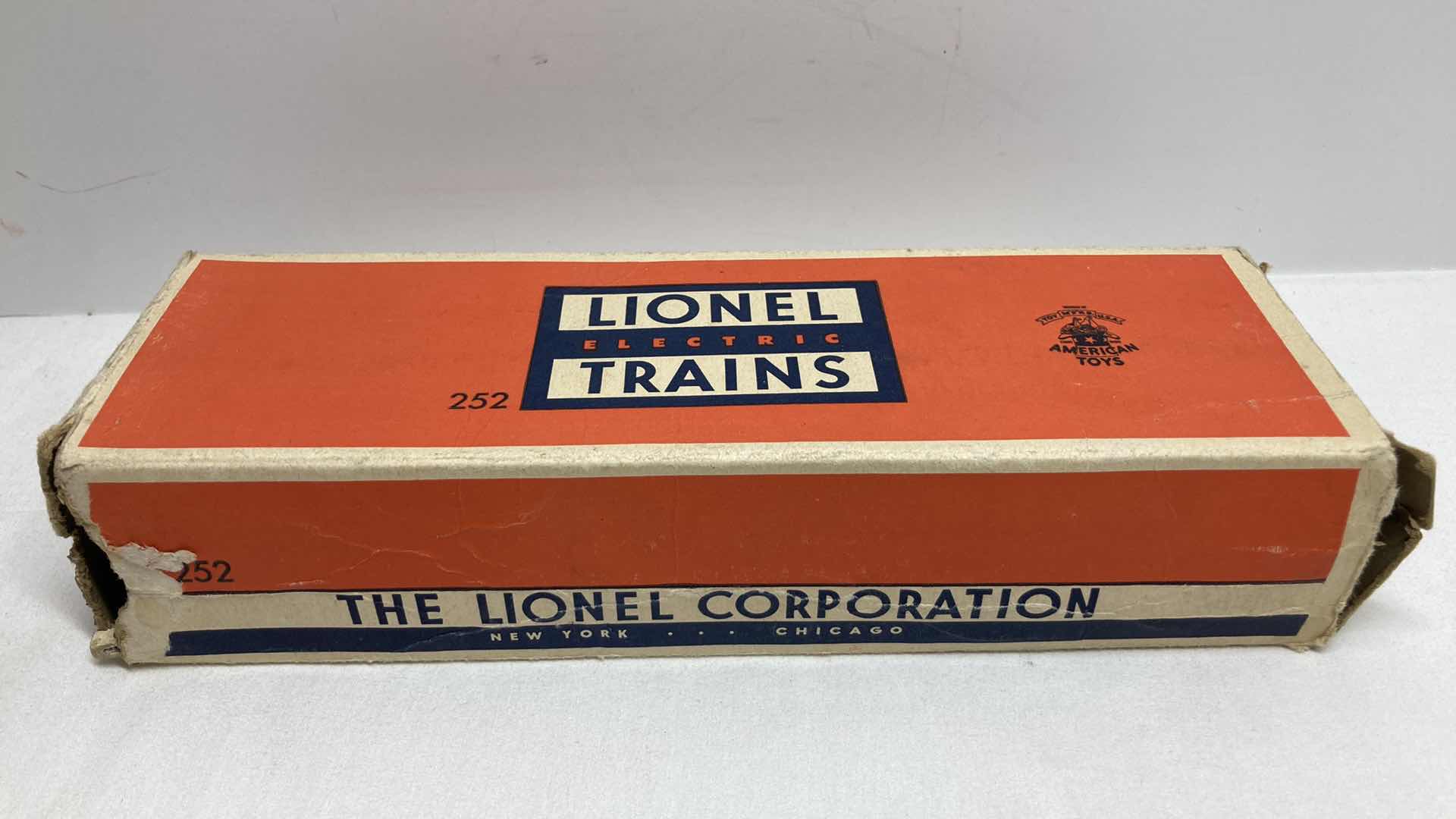 Photo 8 of LIONEL ELECTRIC TRAINS AUTOMATIC CROSSING GATE 252-44