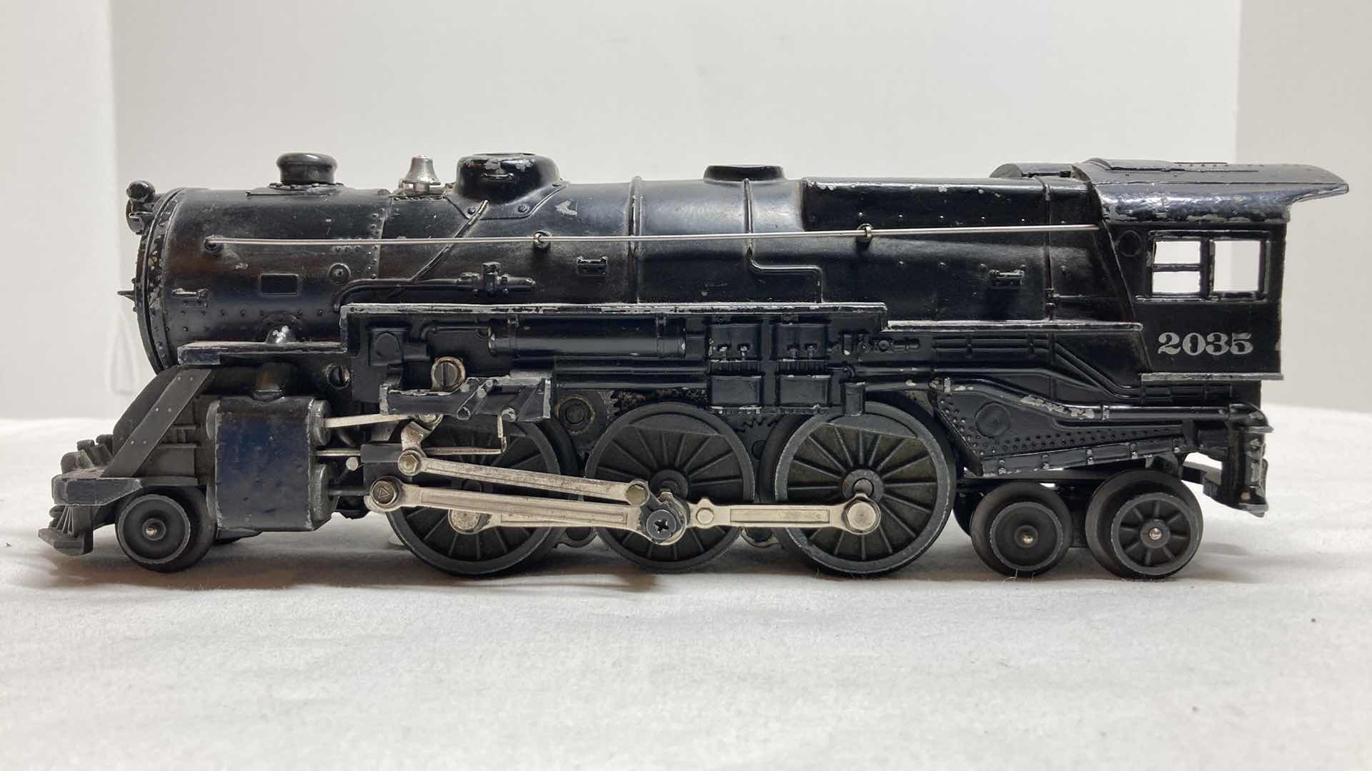 Photo 3 of LIONEL LOCOMOTIVE 2035 YR1950-1951