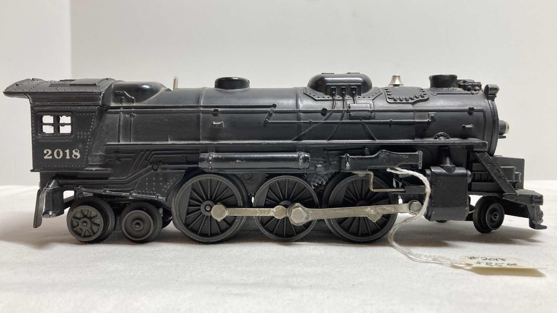 Photo 2 of LIONEL LOCOMOTIVE 2018 YR1956-58 & W TENDER CAR