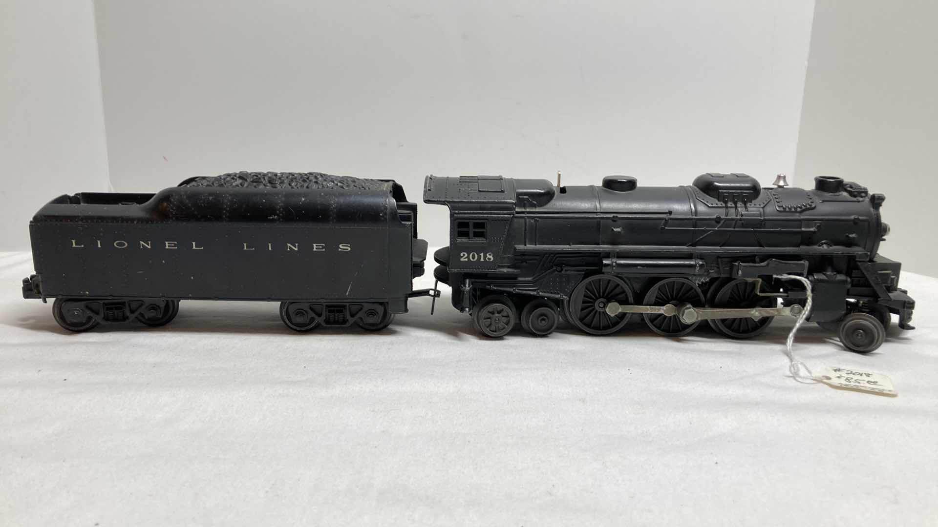 Photo 1 of LIONEL LOCOMOTIVE 2018 YR1956-58 & W TENDER CAR