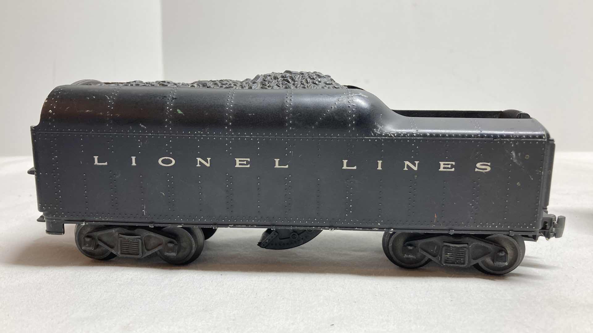 Photo 10 of LIONEL LOCOMOTIVE 246 YR1959-61 W TENDER CAR 2046W