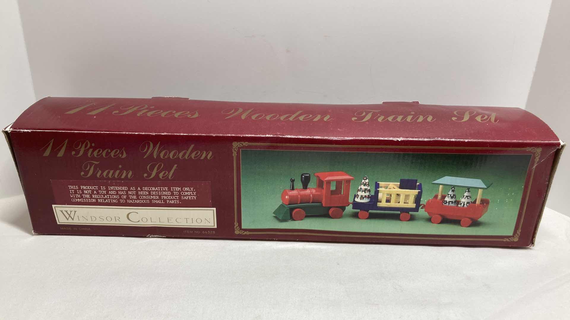 Photo 4 of WINDSOR COLLECTION 11PC WOOD TRAIN SET