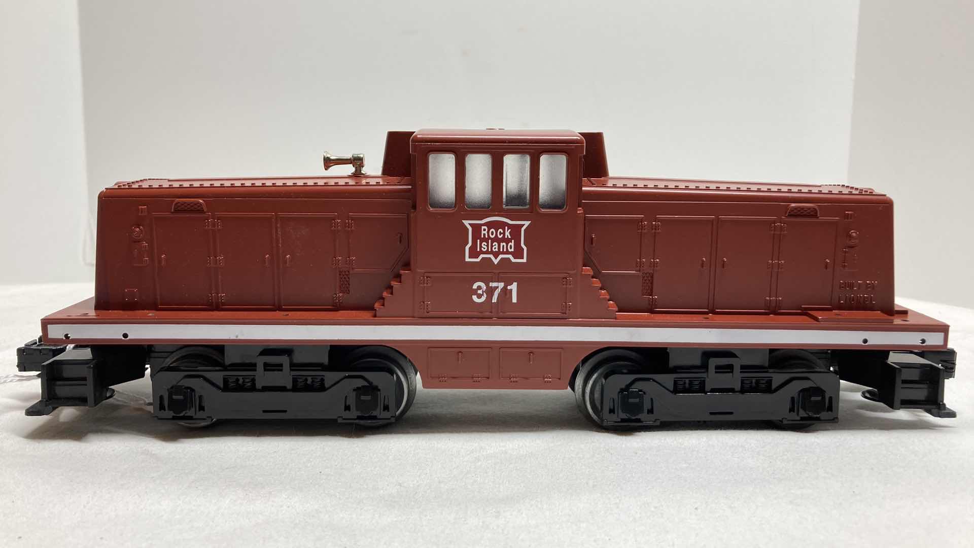 Photo 3 of LIONEL 44-TON DIESEL SWITCHER 18907 YR1993