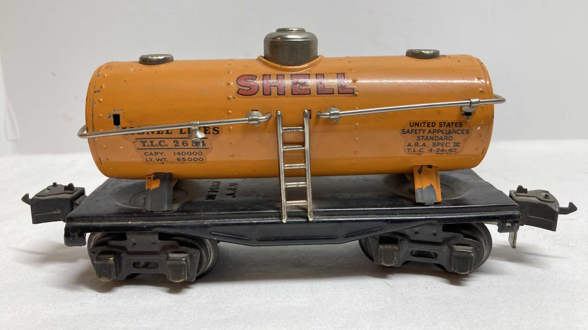 Photo 4 of LIONEL PREWAR SHELL TANK CAR 2654 & LIONEL PREWAR SHELL TANK 654