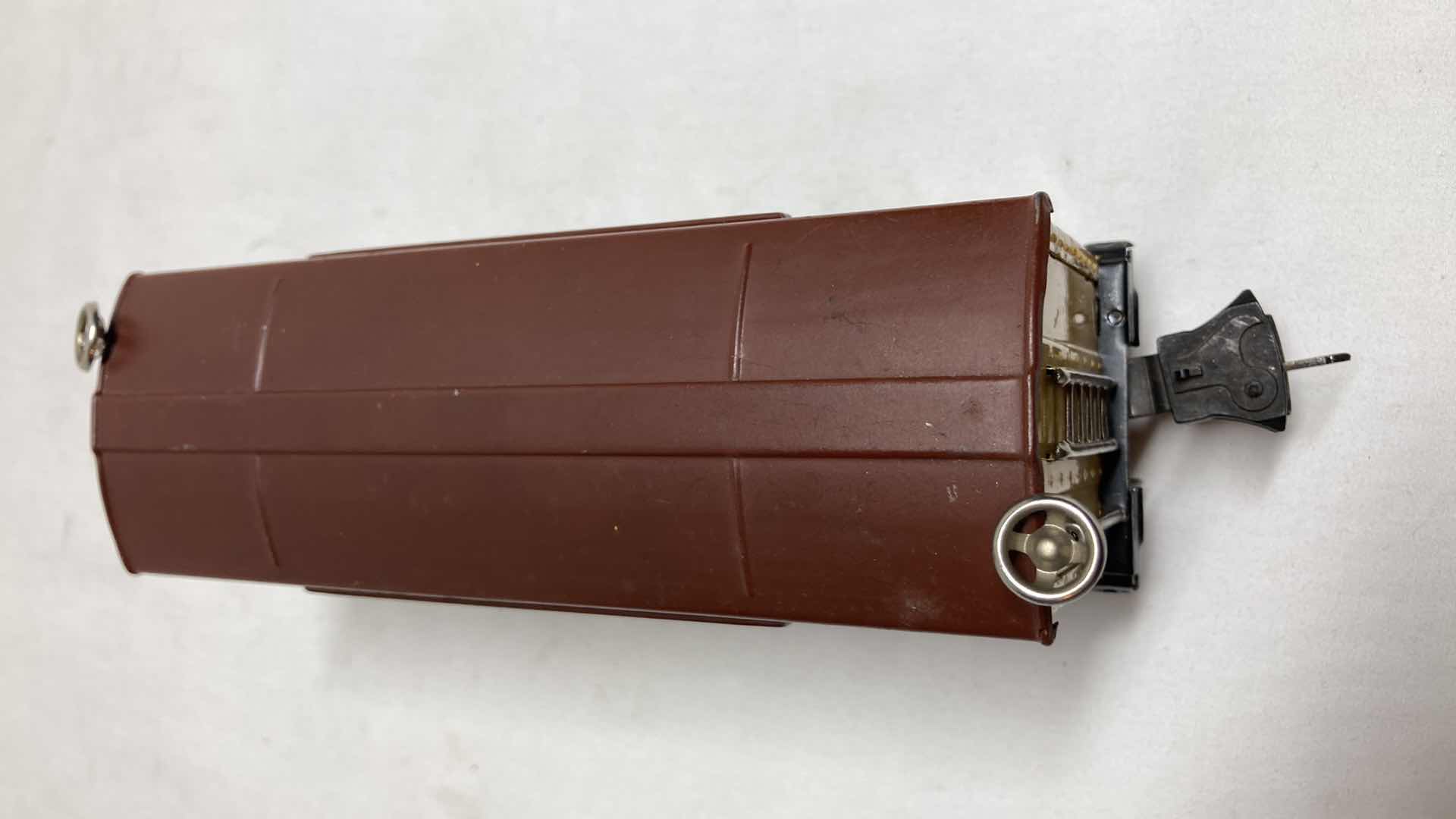 Photo 5 of LIONEL PREWAR BOX CAR 2655