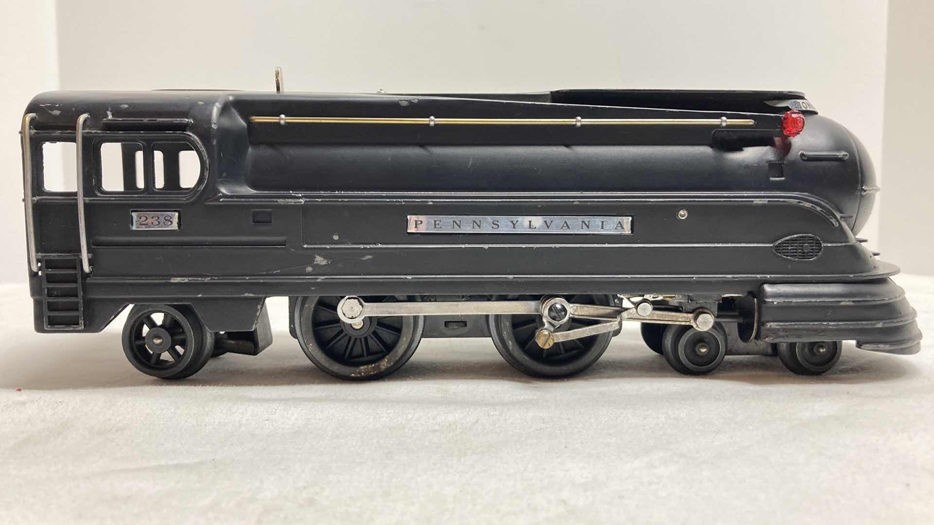 Photo 1 of LIONEL PREWAR PENNSYLVANIA LOCOMOTIVE 238