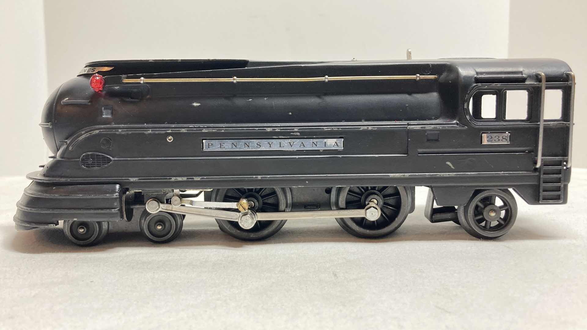 Photo 3 of LIONEL PREWAR PENNSYLVANIA LOCOMOTIVE 238