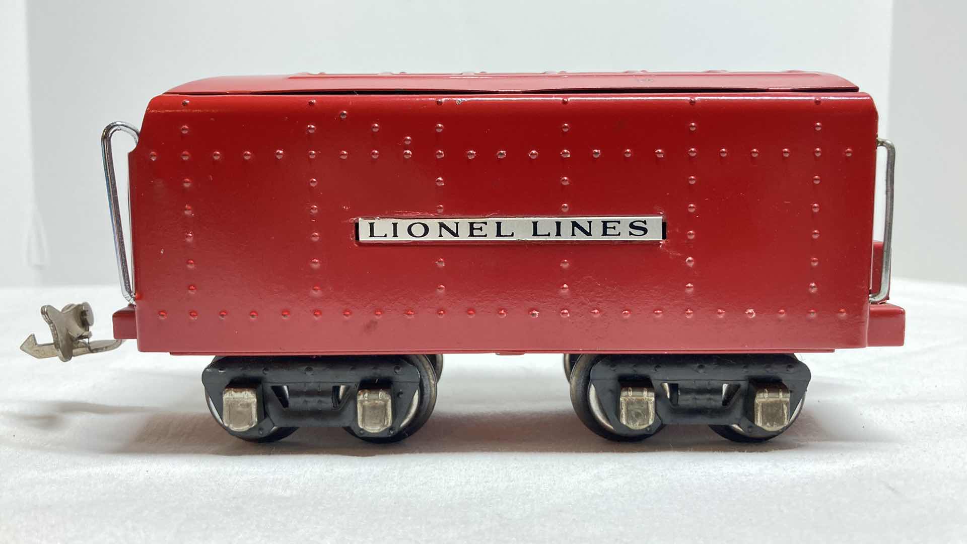 Photo 1 of LIONEL PREWAR TENDER CAR 265T RESTORED