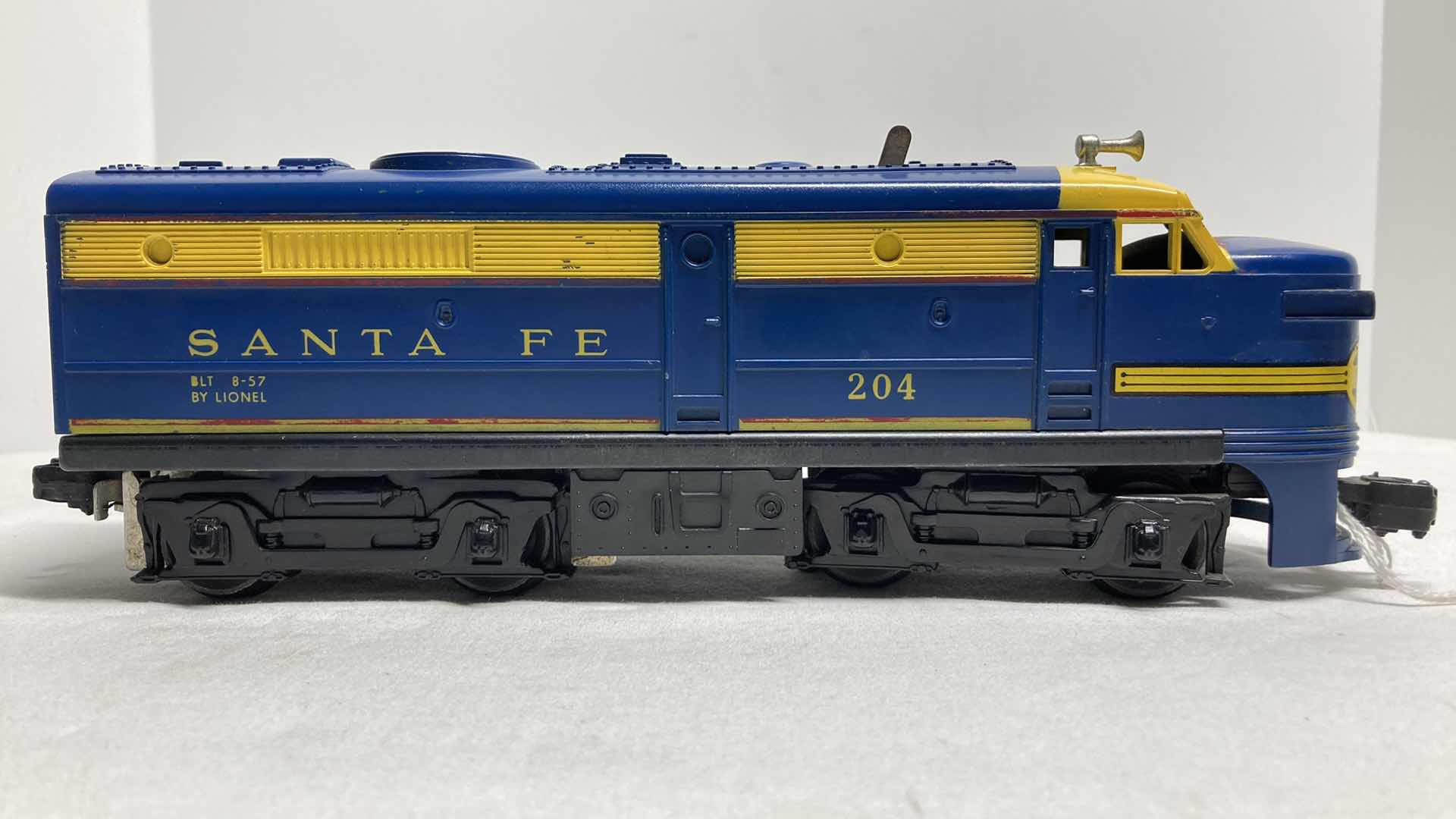 Photo 1 of LIONEL SANTA FE ALCO AA DIESEL SWITCHER 204 YR1957