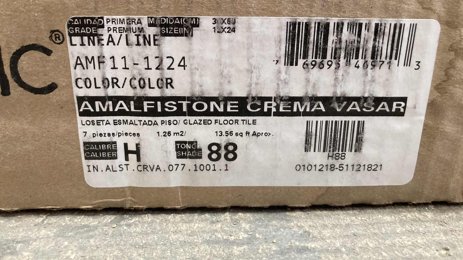 Photo 4 of INTERCERAMIC AMALFISTSTONE CREMA VASAR FLOOR TILE APPROX 81sqft 42PCS 23.5” X 11.75” H1/4”