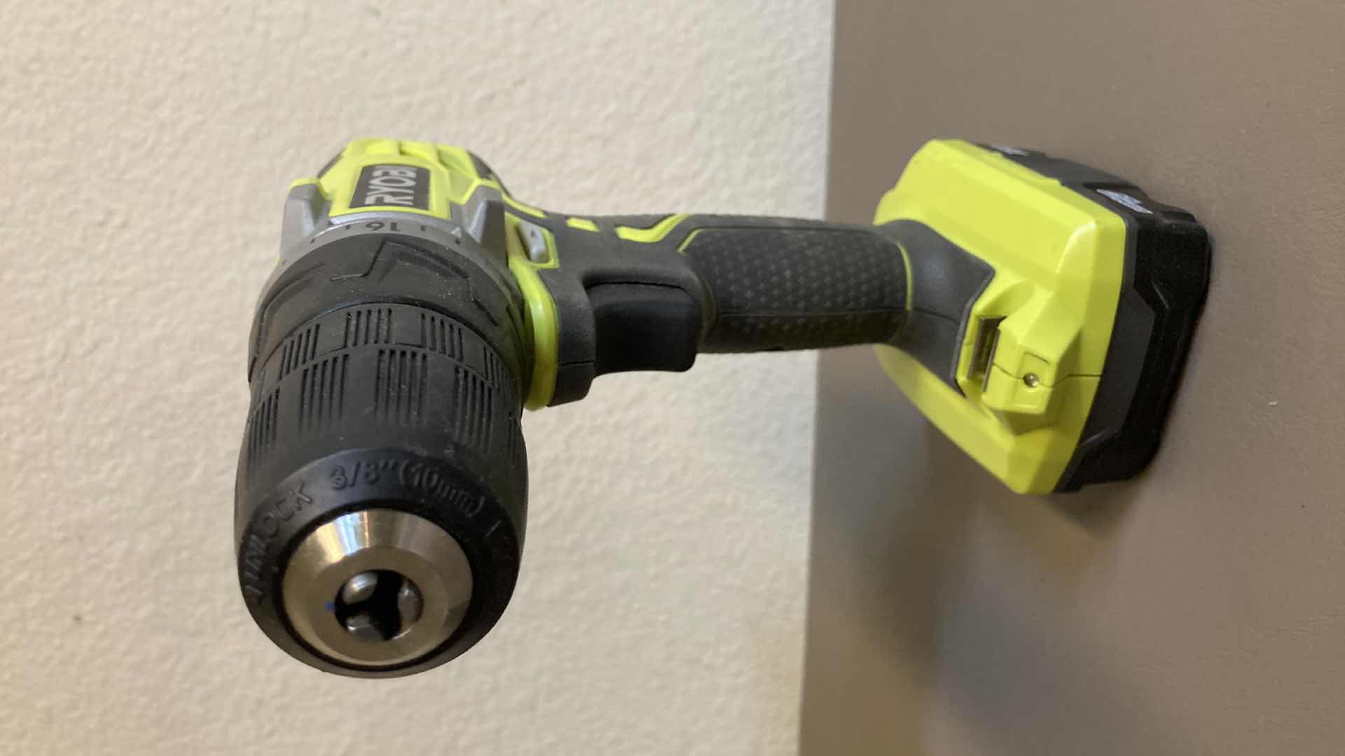 Photo 2 of RYOBI DRILL W CHARGER MODEL HJP003