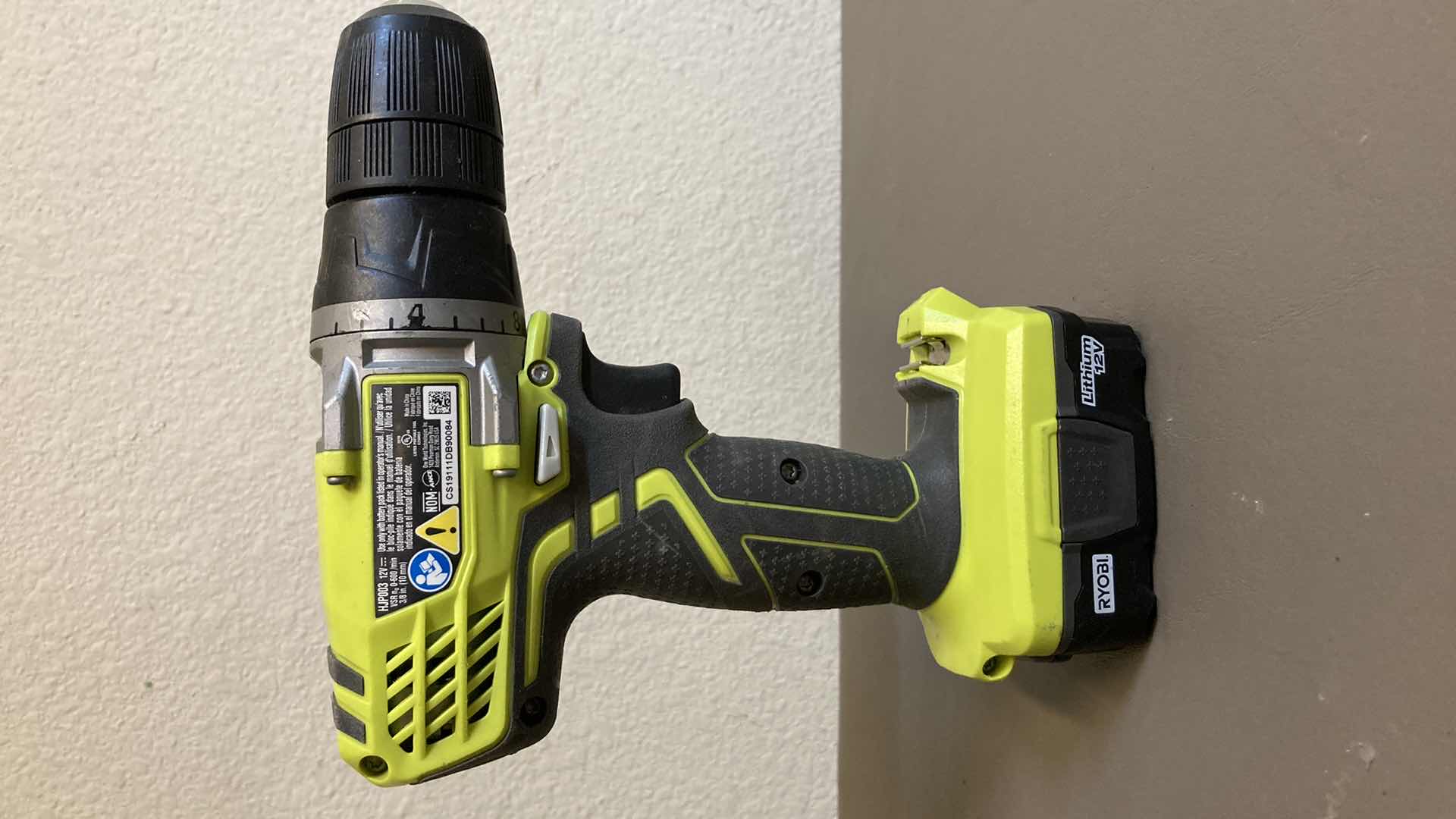 Photo 3 of RYOBI DRILL W CHARGER MODEL HJP003