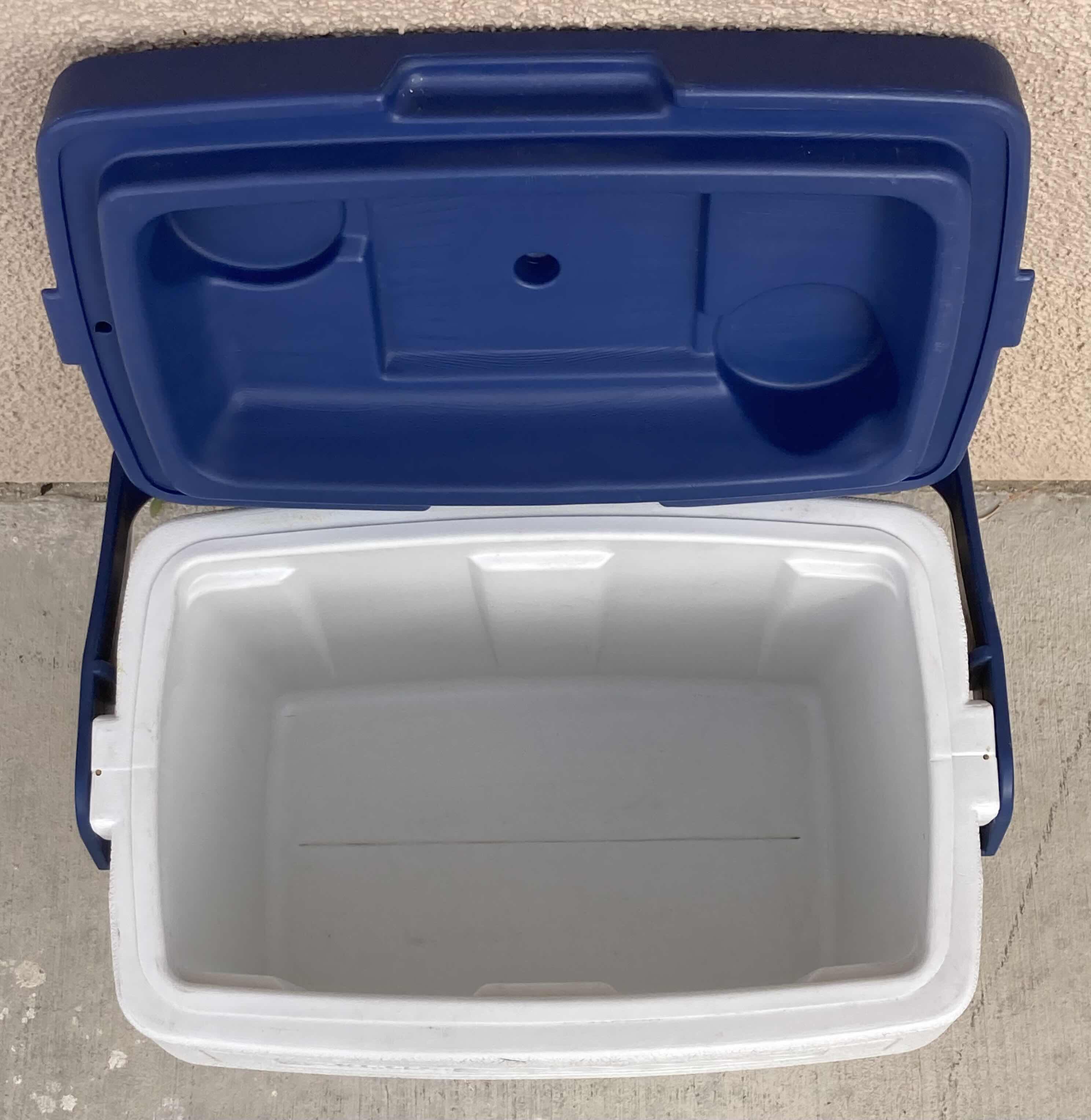 Photo 4 of COLEMAN COOLER ICE CHEST MODEL 5274 15.25” X 9.5” H17”