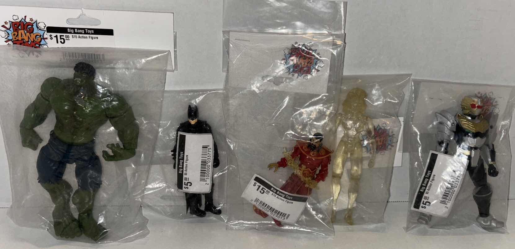 Photo 2 of MARVEL MYSTERY GRAB BAGS (VALUE $50-60), PICTURES ARE EXAMPLES OF MARVEL FIGURES, FIGURES WILL VARY **NO RETURNS**
