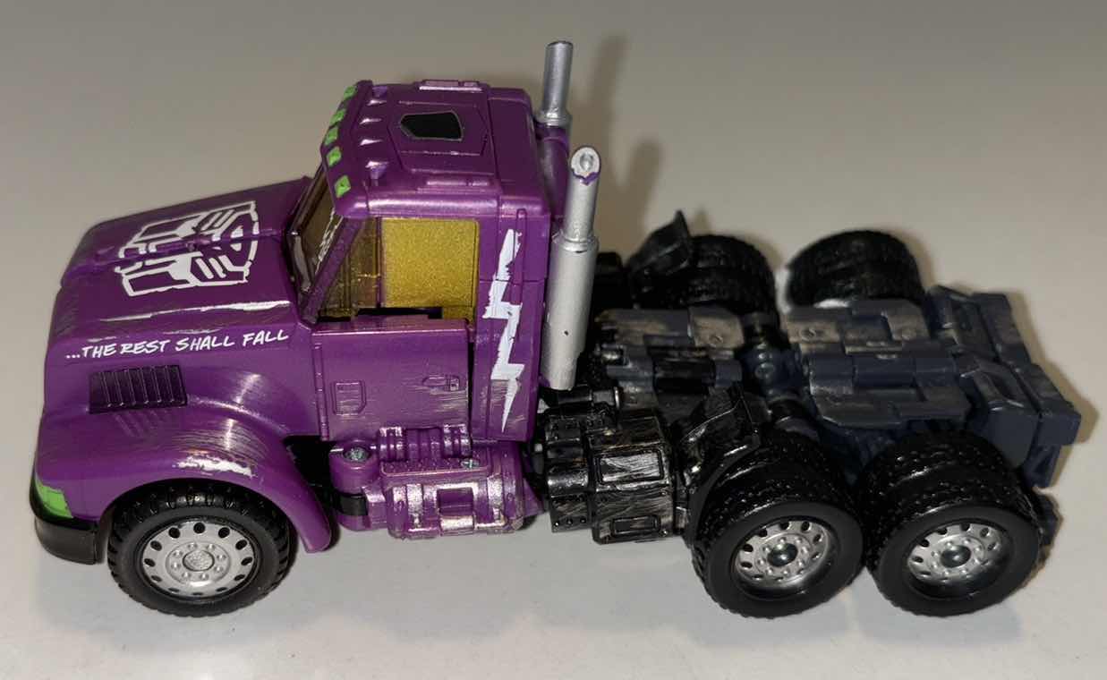 Photo 1 of 2012 TRANSFORMERS BOTCON CONVENTION EXCLUSIVE FIGURE, OPTIMUS PRIME SHATTERED GLASS