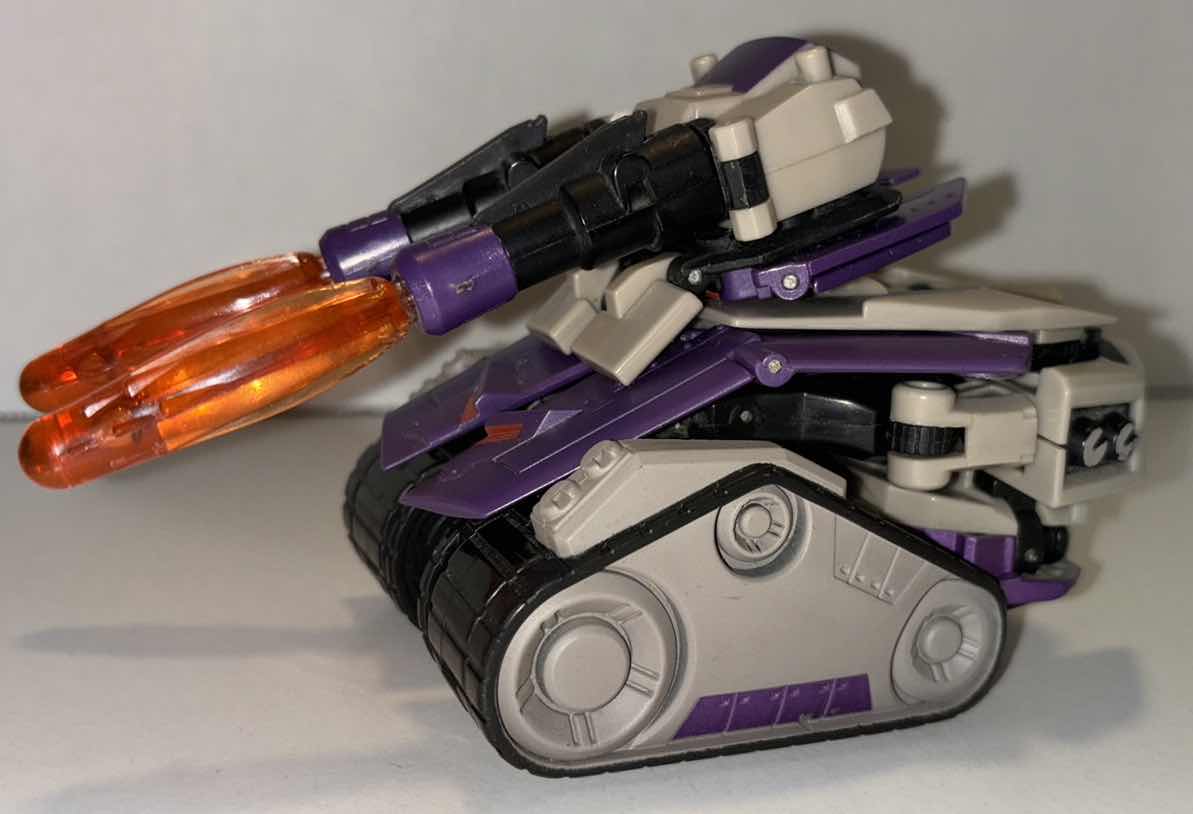 Photo 1 of 2008 TRANSFORMERS ANIMATED VOYAGER CLASS “BLITZWING” (COMPLETE)