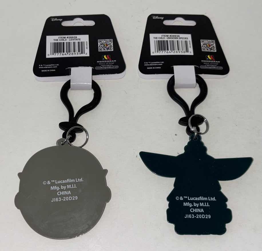 Photo 5 of STAR WARS STORMTROOPER AIR FRESHENER & 2 PC STAR WARS THE CHILD PVC SOFT TOUCH BAG CLIPS