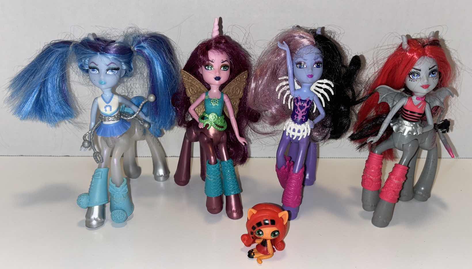 Photo 1 of MONSTER HIGH FRIGHT-MARE DOLLS (5 PCS) **NO RETURNS**