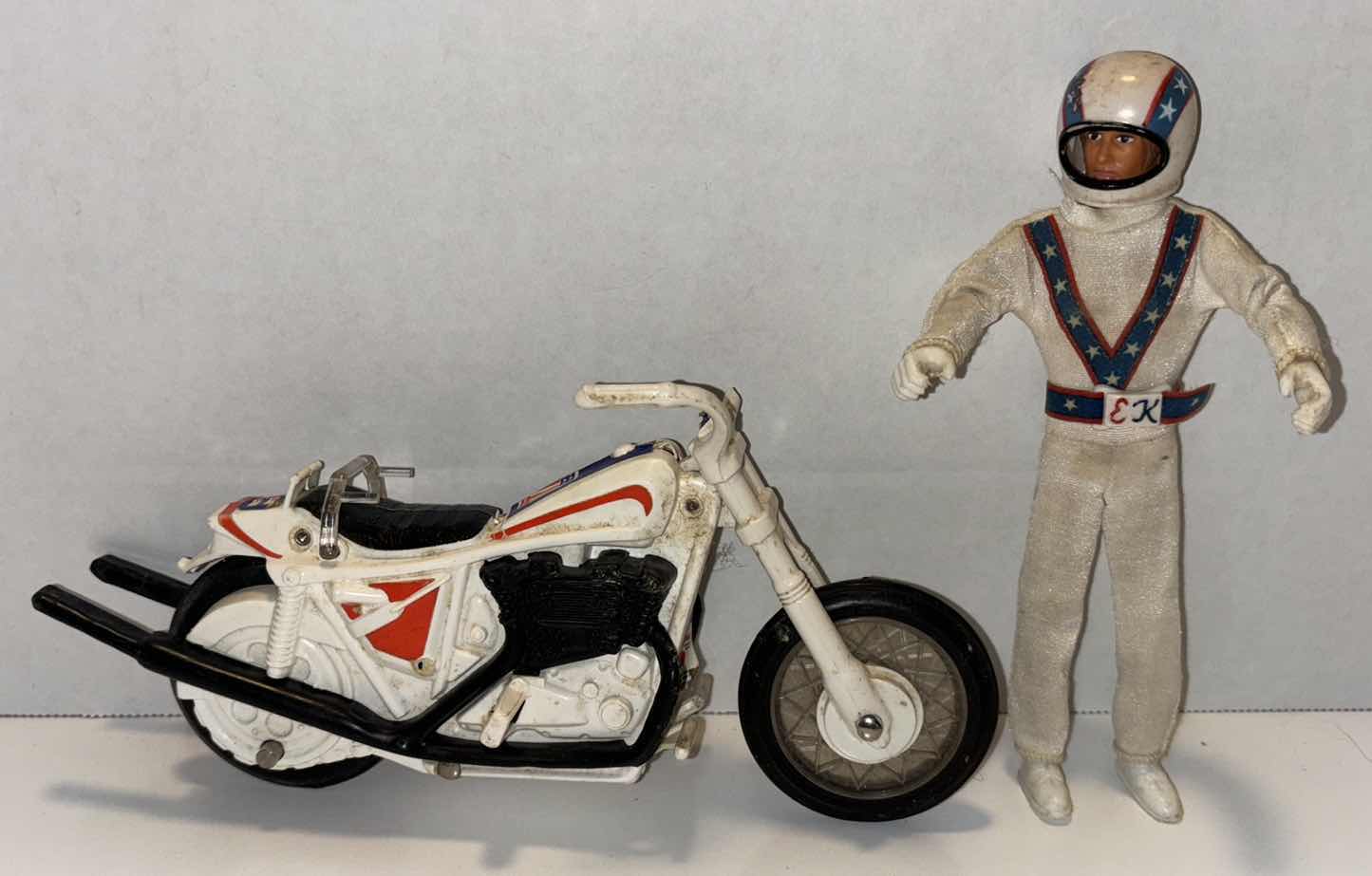 Photo 1 of VINTAGE 1974 EVEL KNIEVEL ACTION FIGURE & STUNT CYCLE **NO RETURNS** SEE NOTES