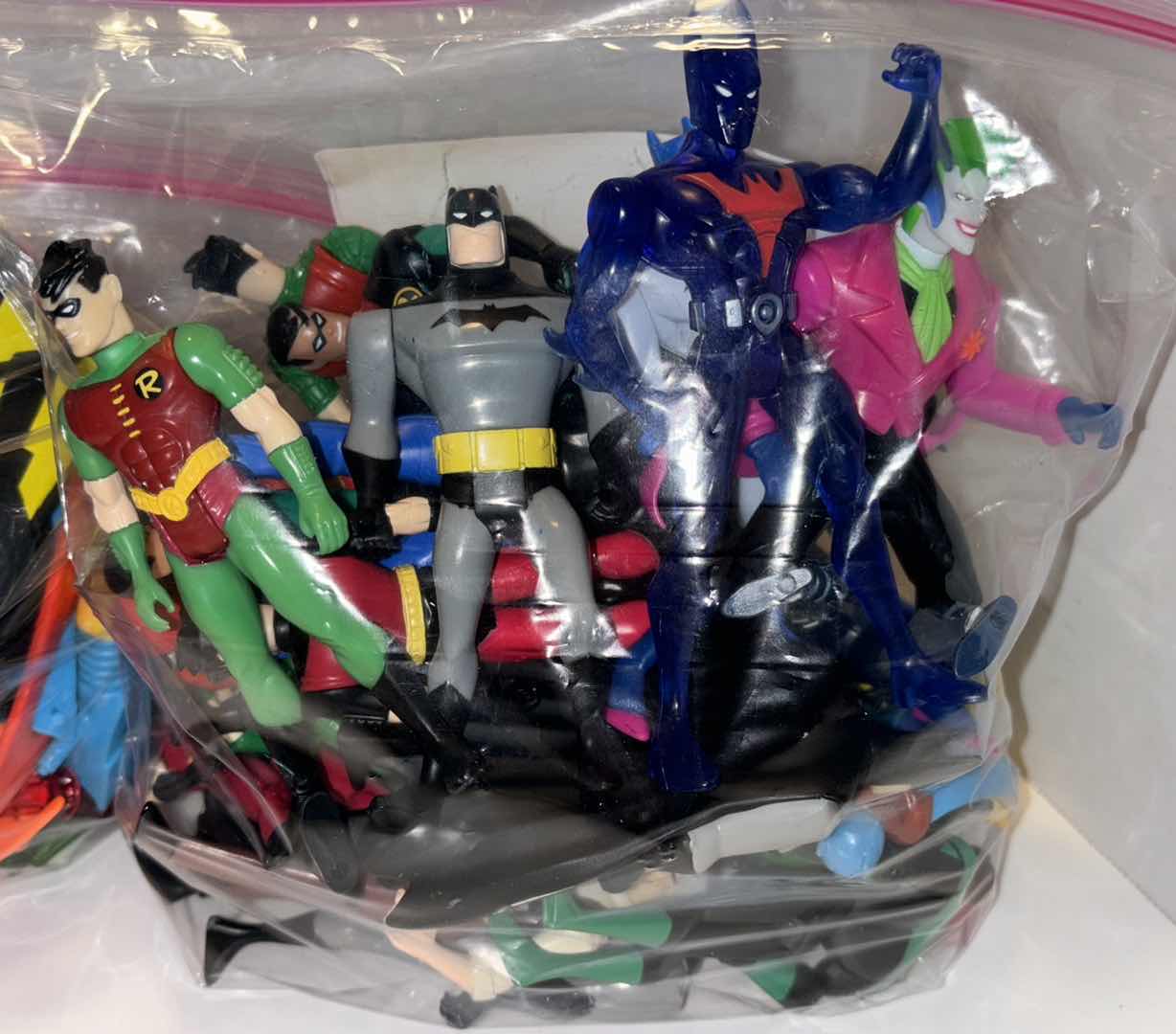 Photo 2 of DC BATMAN 57 VARIOUS ACTION FIGURES & BAG OF CAPES, WEAPONS & ACCESSORIES **NO RETURNS**