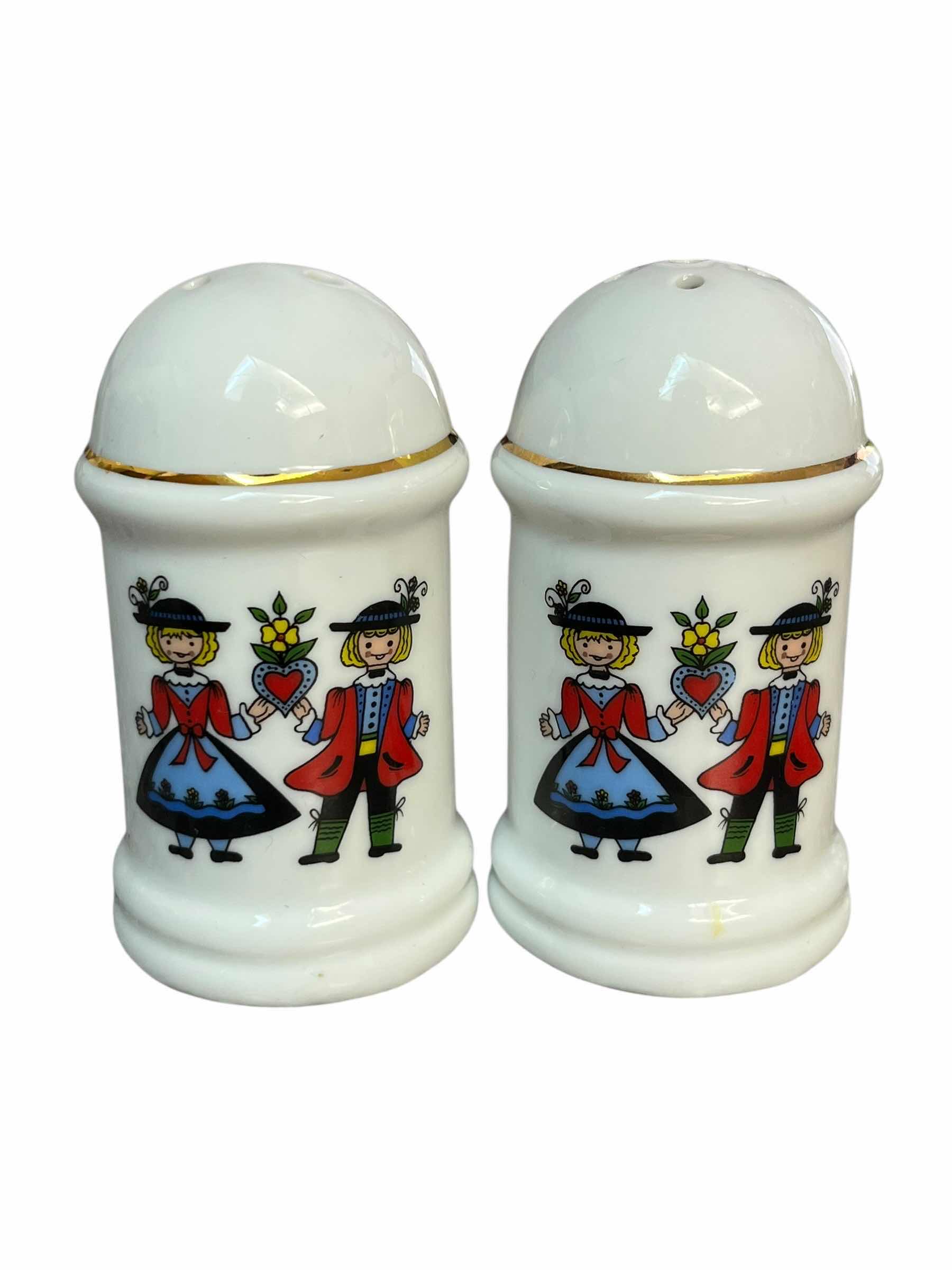 Photo 1 of GEROLD PORZELLAN BAVARIA PORCELAIN SALT & PEPPER SHAKER