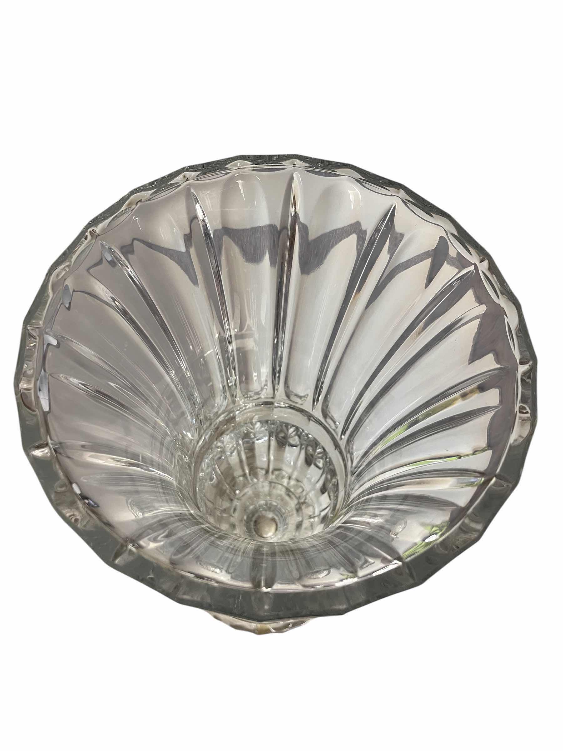 Photo 1 of FIFTH AVE CRYSTAL LTD XL VASE 8” X 16”