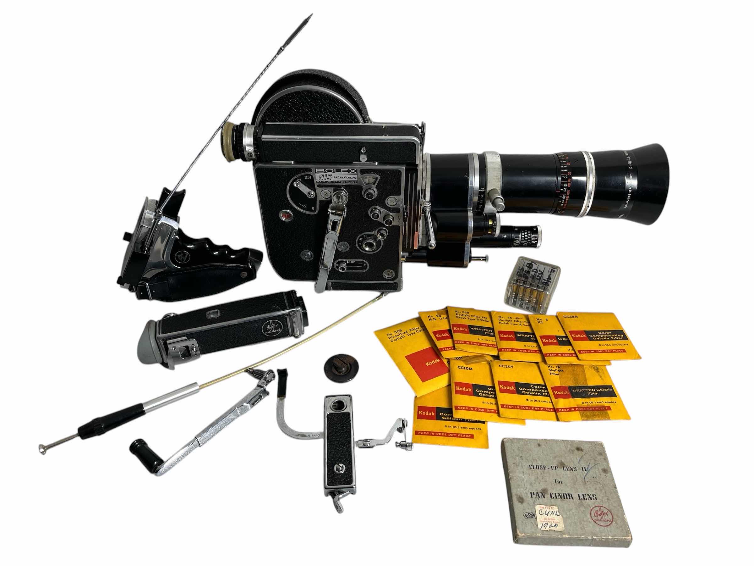 Photo 1 of PAILLARD BOLEX H16 REFLEX 16MM MOVIE CAMERA KERN PAILLARD VARIO SWITAR ZOOM LENS W PAN CINOR LENS, ACCESSORIES, MANUAL & ORIGINAL LEATHER CASE $5000