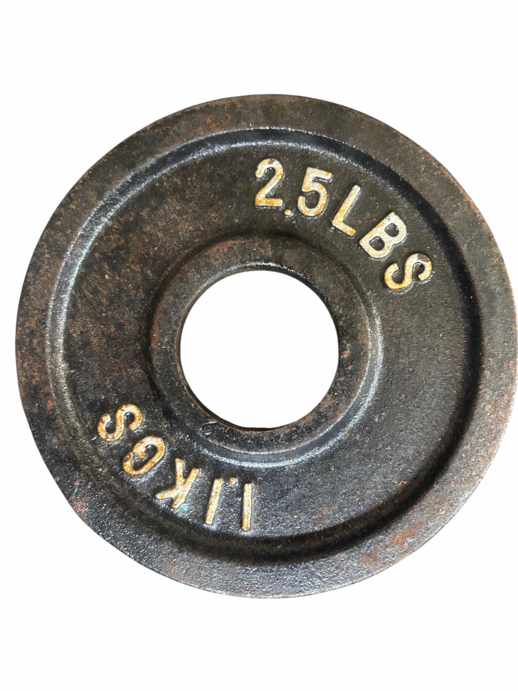 Photo 1 of 2.5LBS IRON PLATE