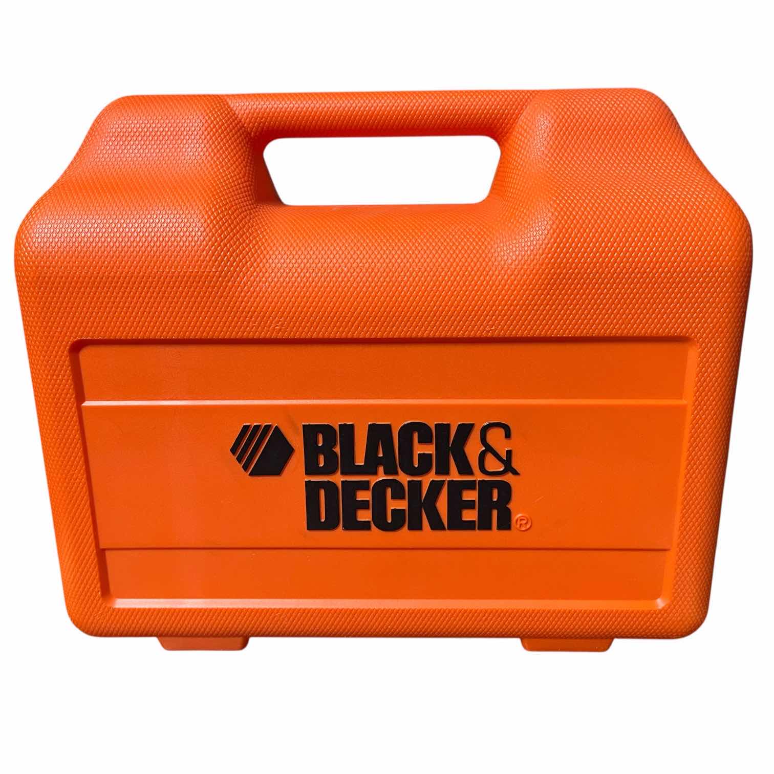 Photo 1 of BLACK & DECKER 4 PANEL COMPLETE DRILL BIT & SCREWDRIVER BIT SET