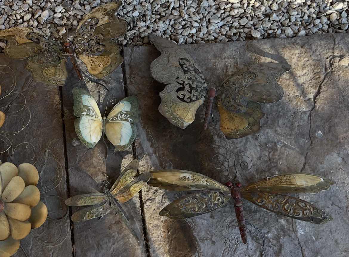 Photo 1 of DRAGONFLY, BUTTERFLY & FLOWER HANGING METAL YARD DECOR (9) READ NOTES