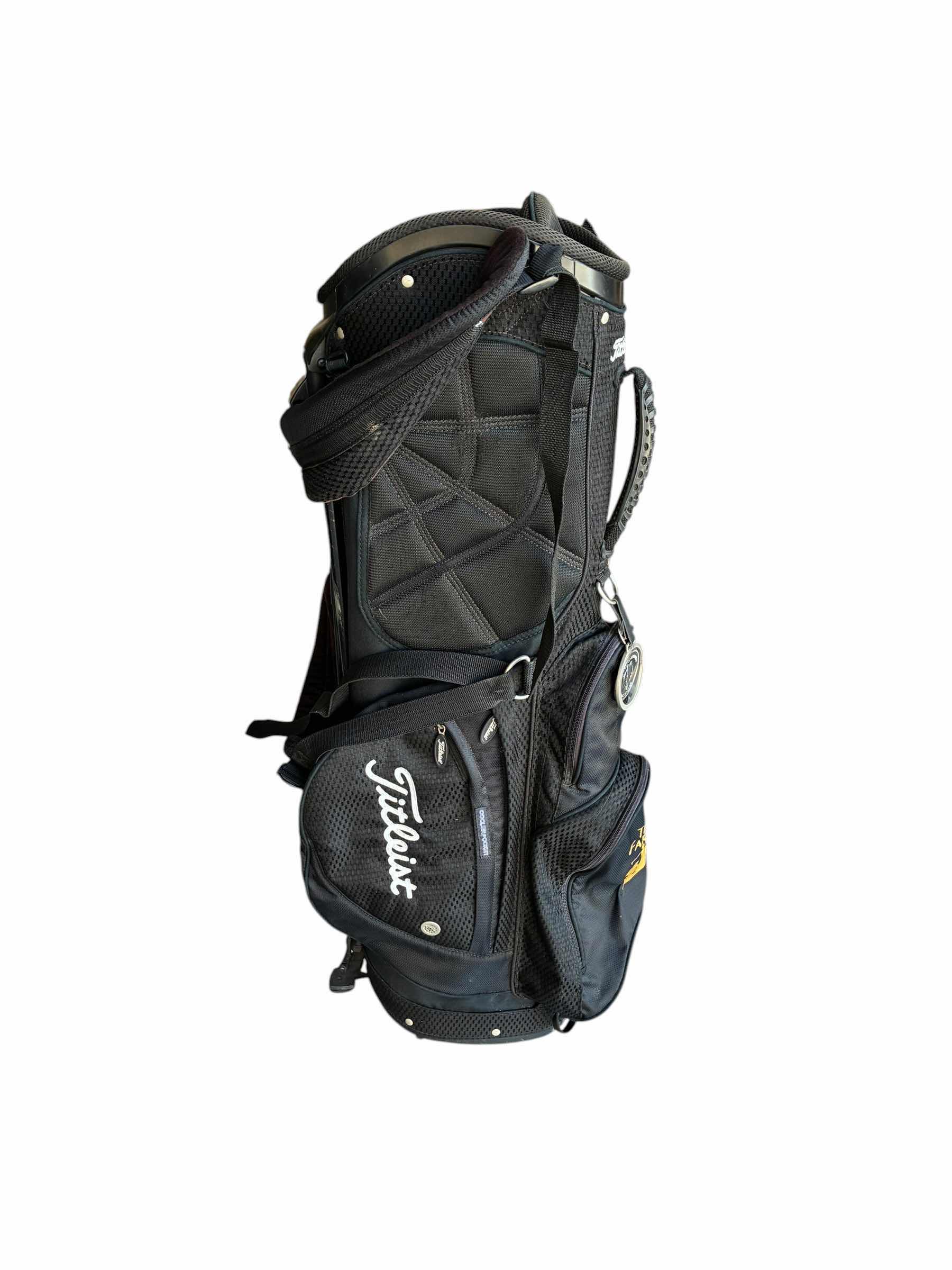 Photo 1 of TITLEIST THE FARMS GOLF BAG