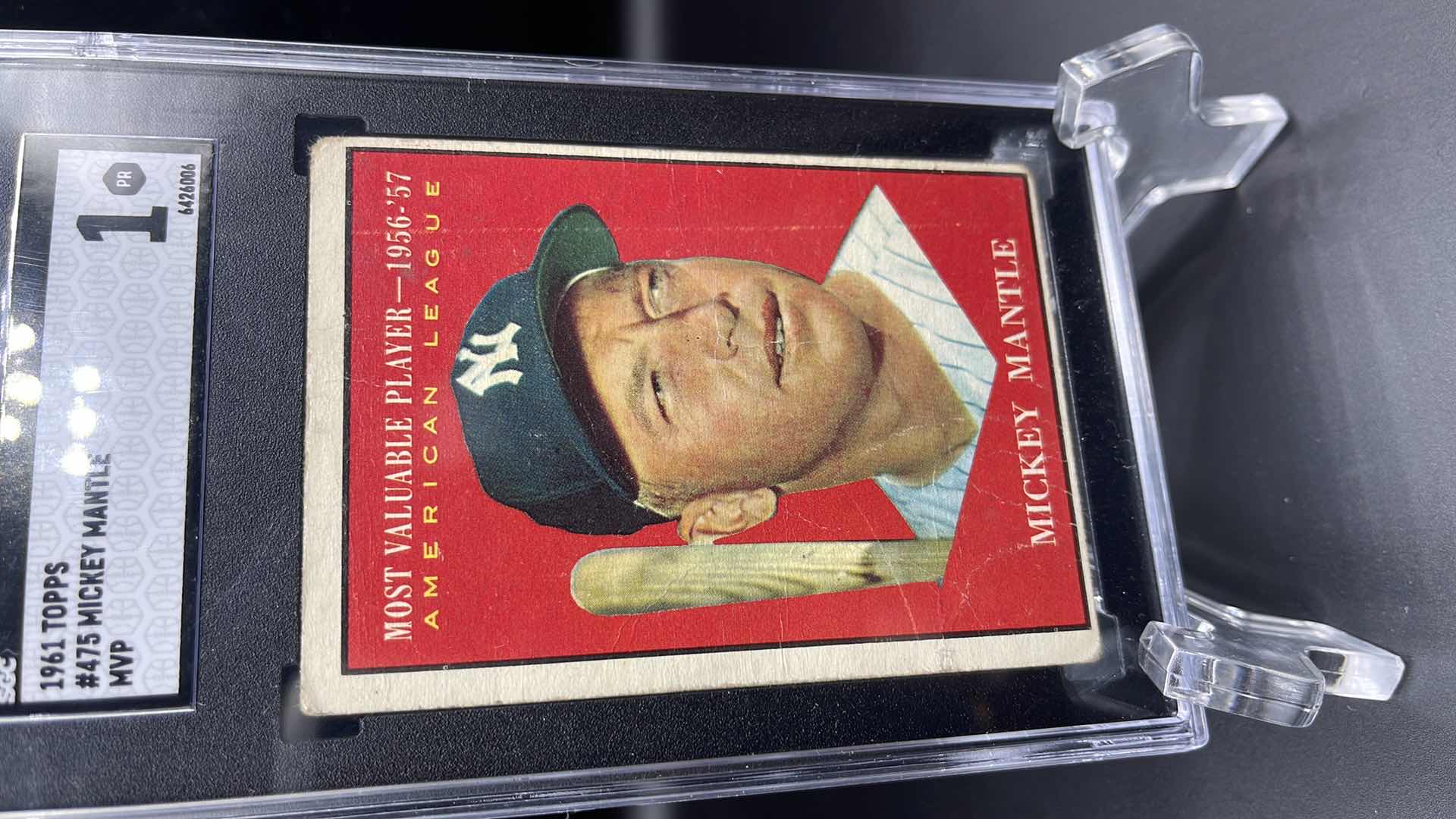 Photo 2 of 1961 MICKEY MANTLE TOPPS RATED CARD 475