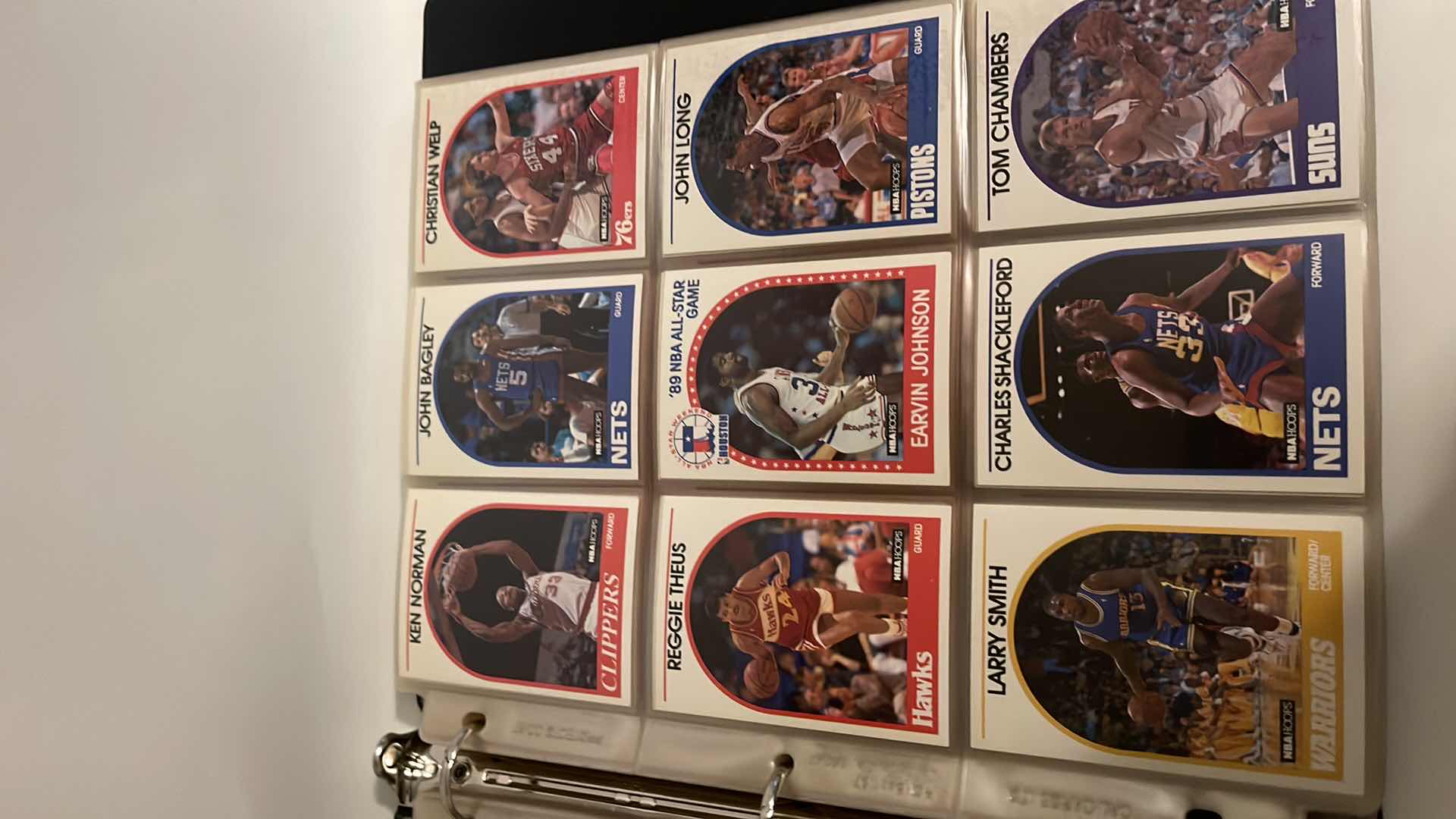 Photo 4 of 1989 NBA HOOPS CARDS W BINDER