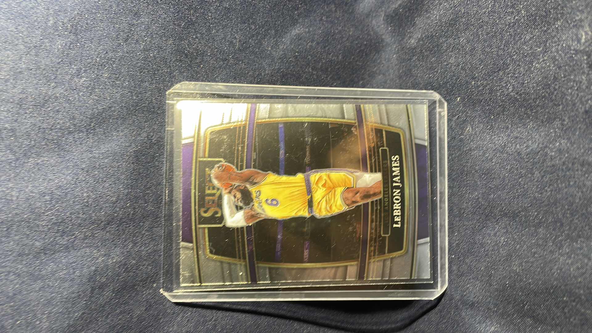 Photo 1 of 2021 PANINI LeBRON JAMES CARD #100