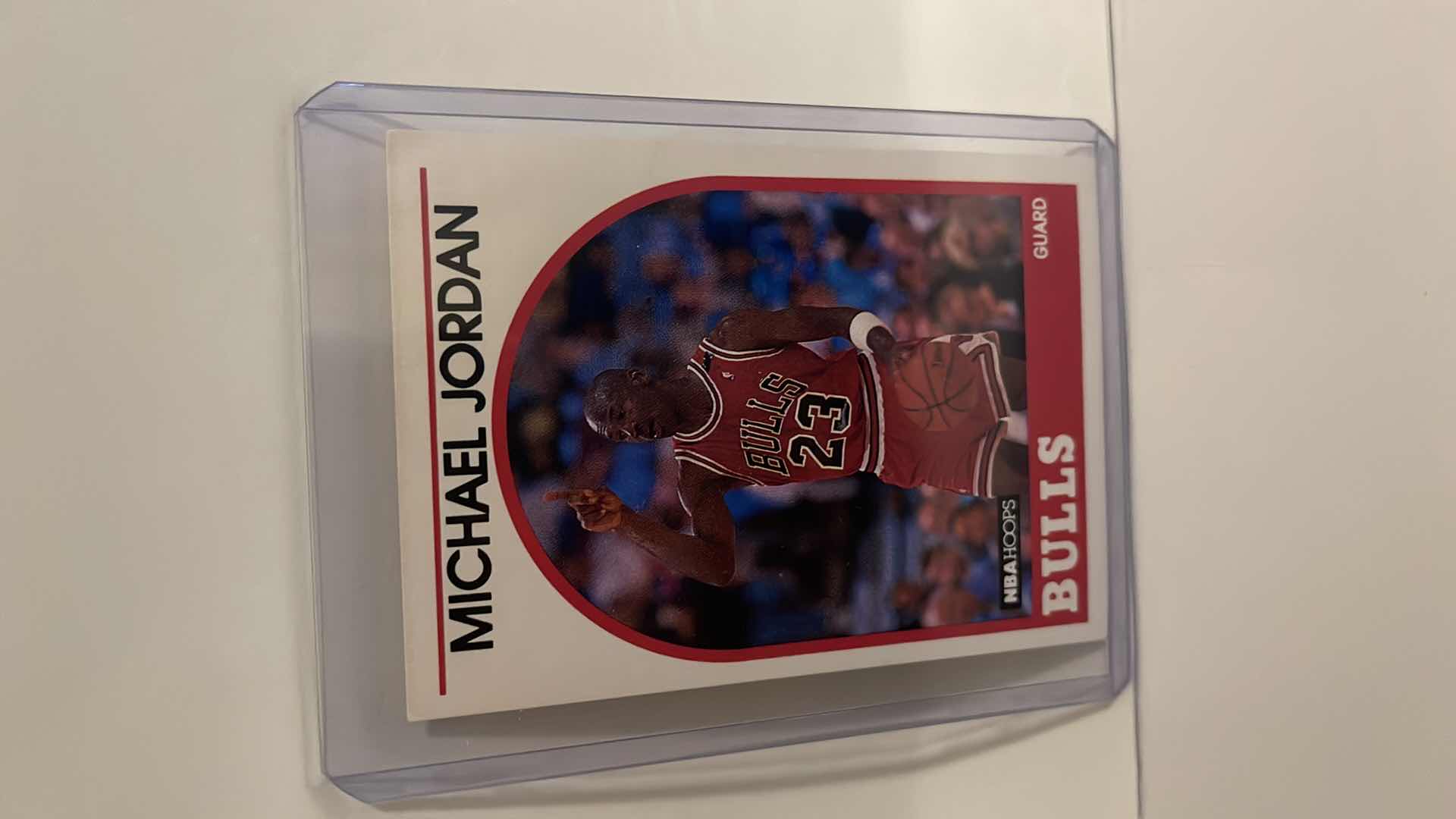 Photo 1 of 1989 MICHAEL JORDAN NBA HOOPS CARD 200