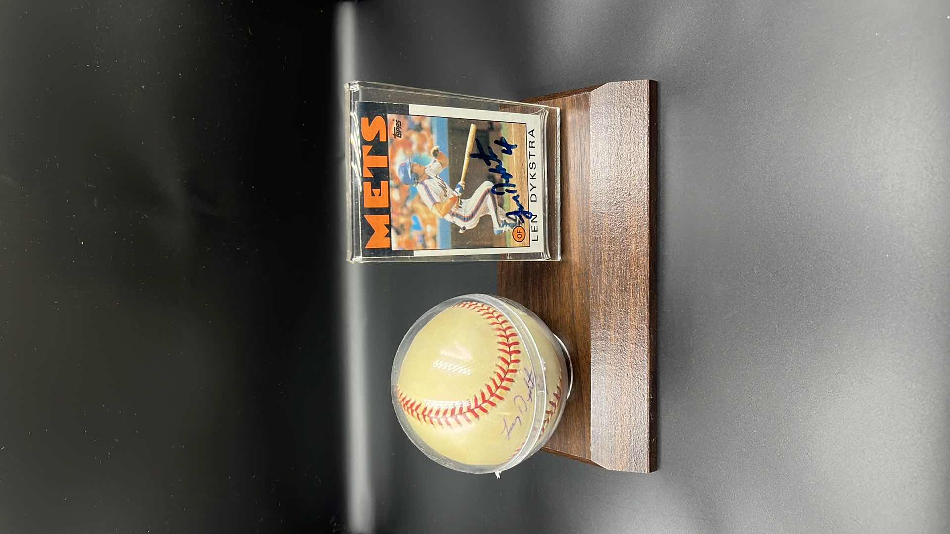 Photo 3 of LEN DYKSTRA  AUTOGRAPHED BASEBALL & CARD W DISPLAY