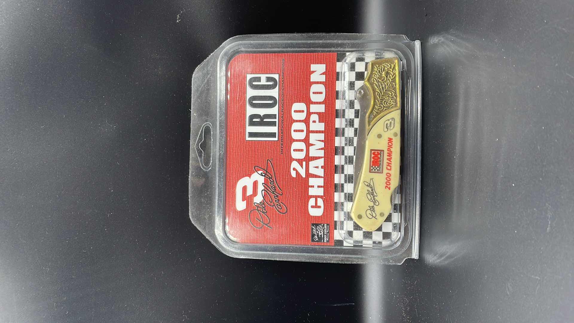 Photo 1 of DALE EARNHARDT 2000 CHAMPION POCKET KNIFE 7”