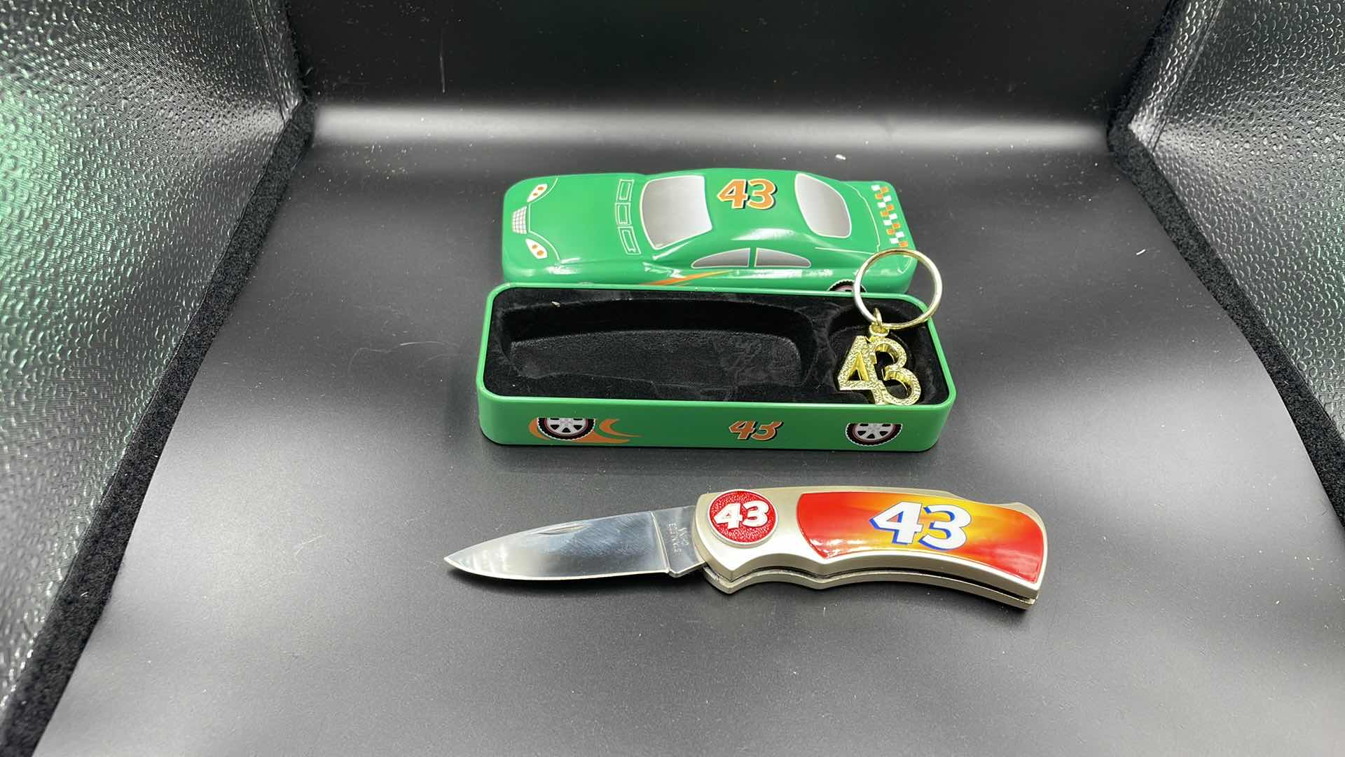 Photo 2 of #43 CAR POCKET KNIFE AND KEYCHAIN