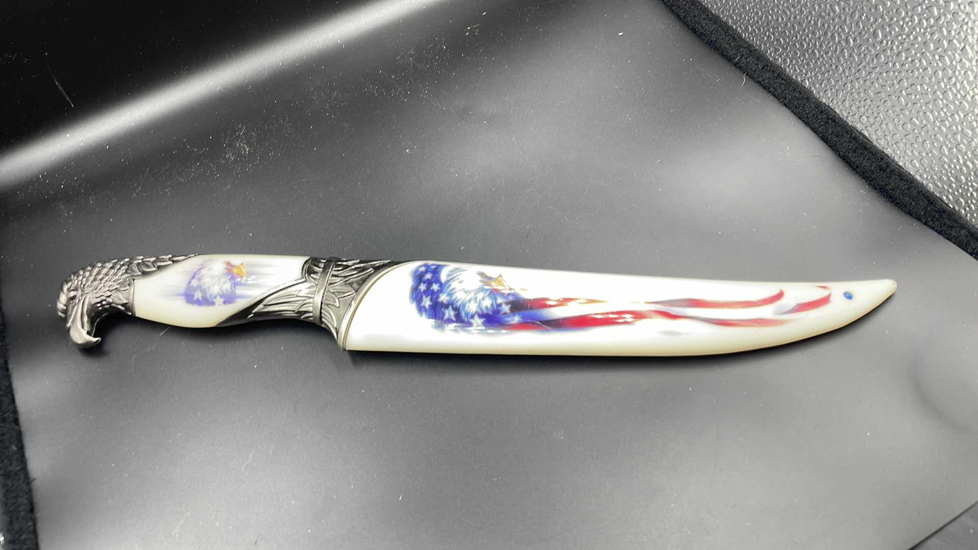 Photo 1 of DECORATIVE EAGLE KNIFE WITH USA SHEATH 12”