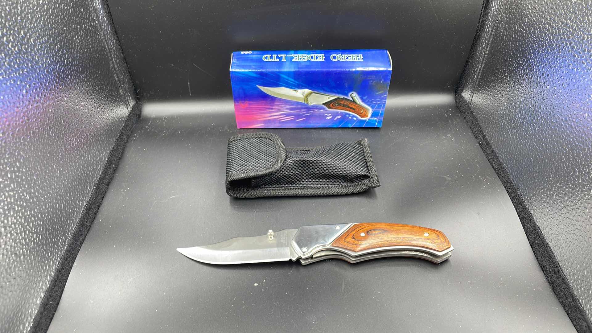 Photo 1 of HERO EDGE LTD FOLDING KNIFE 9”