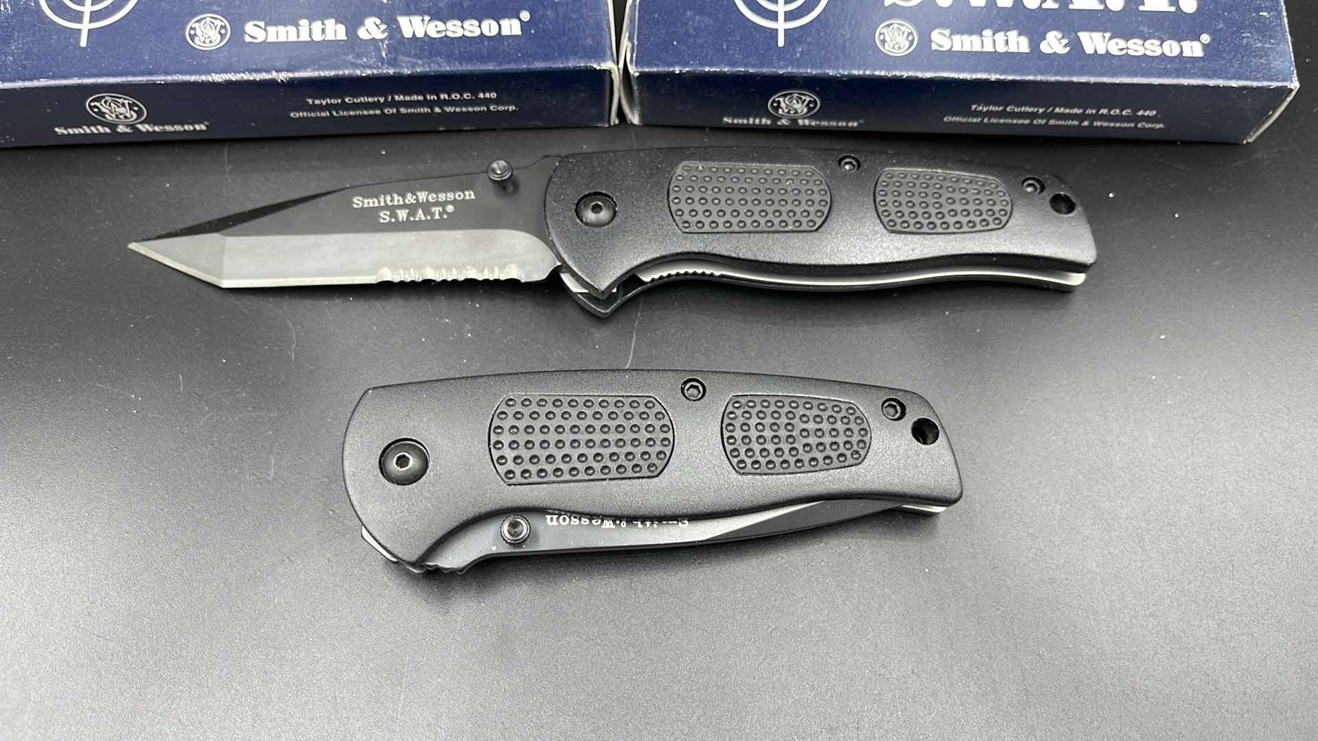 Photo 2 of 2 PC SMITH & WESSON S.W.A.T. KNIFE SW114