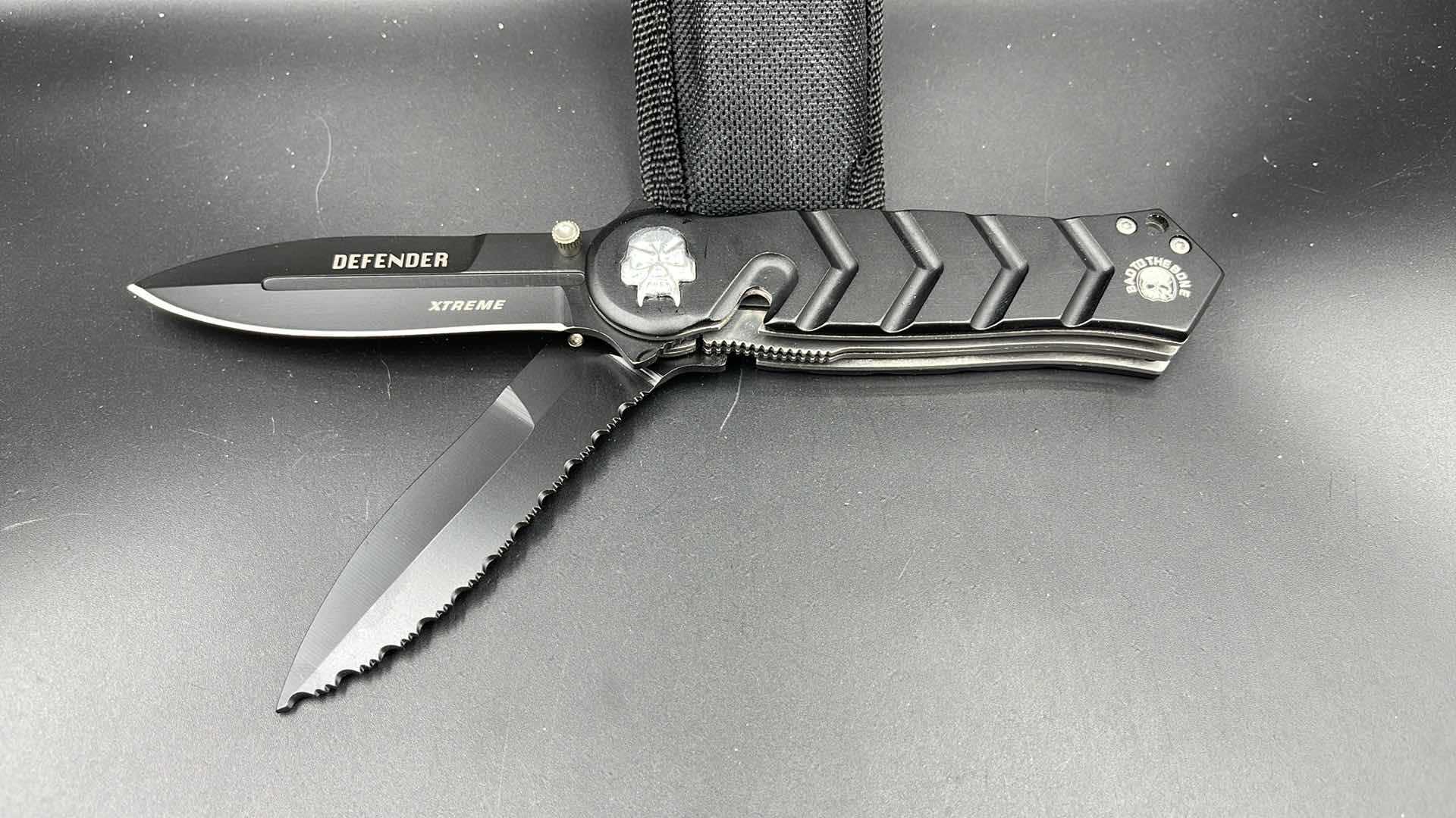 Photo 1 of DEFENDER EXTREME KNIFE W SHEATH 8”